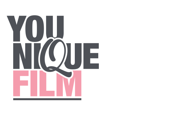 Op zoek naar een bruidsfilm voor jullie huwelijk? Younique Film filmt jullie mooiste dag professioneel en levert een exclusieve trouwclip incl. bruidsmap.